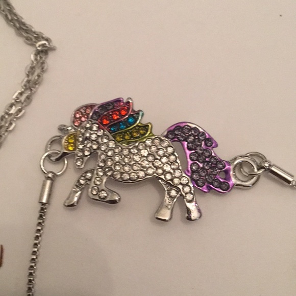 Unicorns rhinestone bracelet and necklace set - Picture 7 of 8